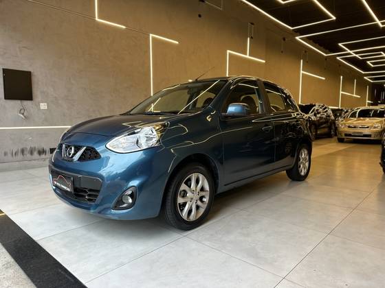 NISSAN MARCH 1.6 SV 16V FLEX 4P XTRONIC NISSAN MARCH 1.6 SV 16V FLEX 4P XTRONIC